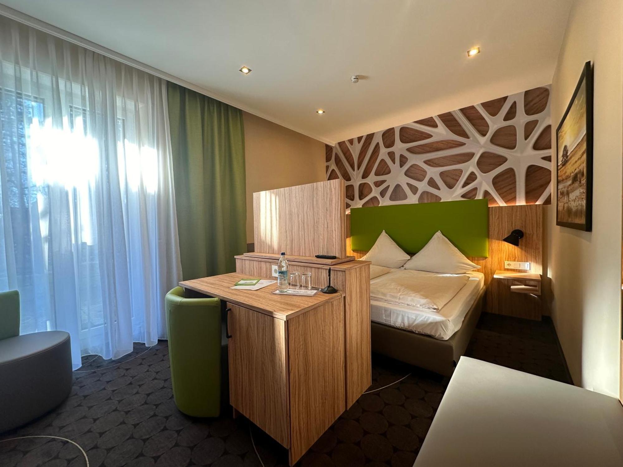 Hotel Rothsee